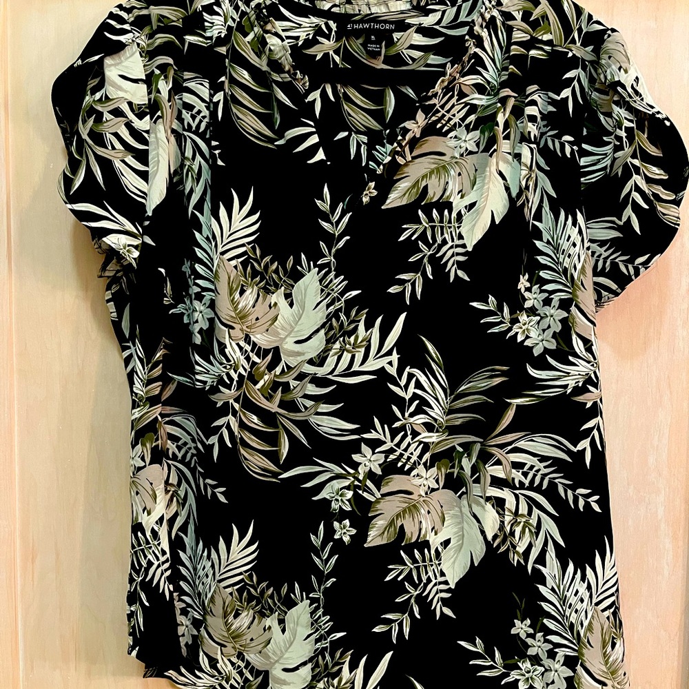 41 Hawthorn Tulip Sleeve Blouse
